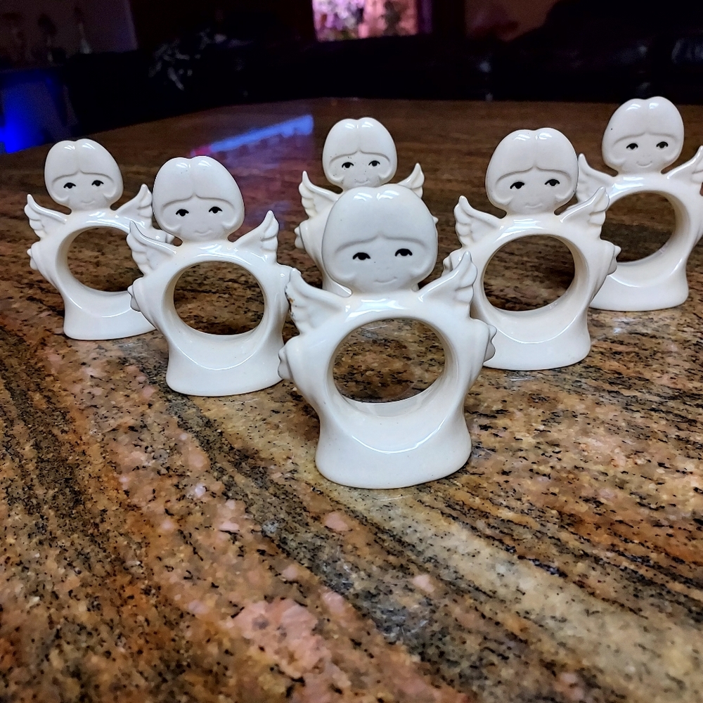 Angel Napking Rings Glace Porcelaine Vintage 1980s set off 6.....B103